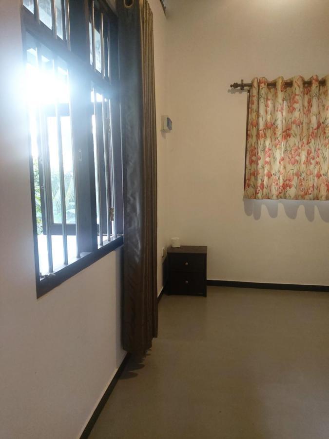 Anusha Apartment 15 Homestay Galle Exteriör bild