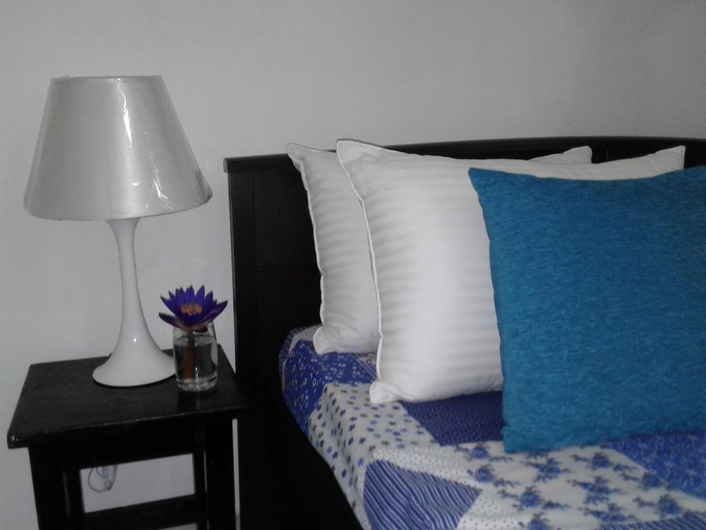 Anusha Apartment 15 Homestay Galle Exteriör bild