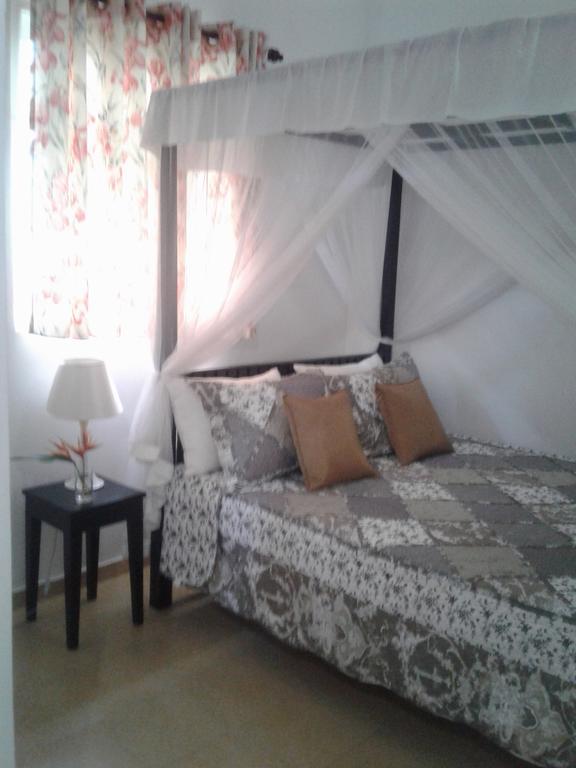Anusha Apartment 15 Homestay Galle Exteriör bild