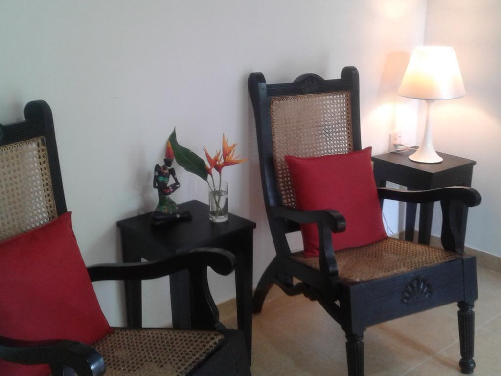 Anusha Apartment 15 Homestay Galle Exteriör bild
