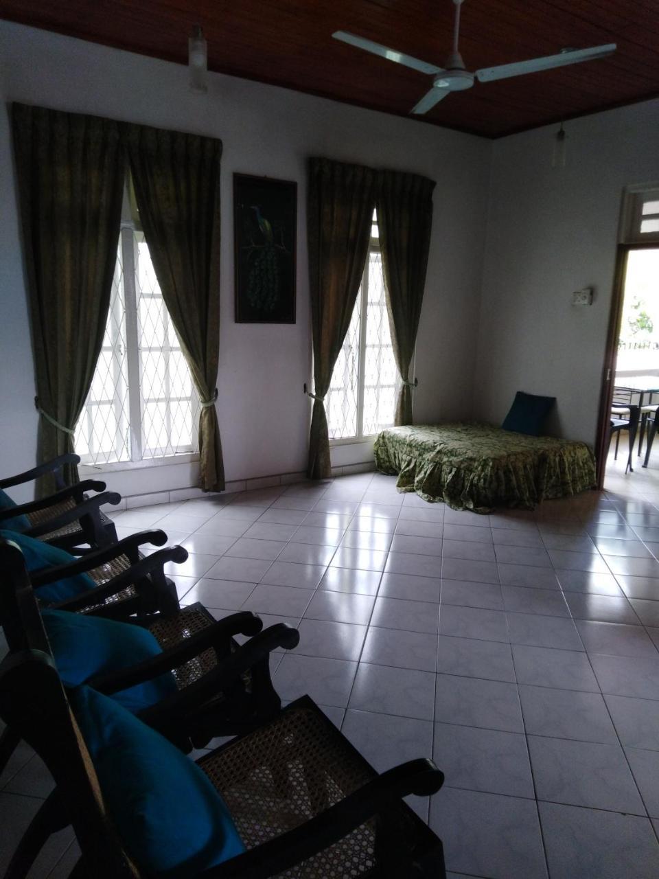 Anusha Apartment 15 Homestay Galle Exteriör bild